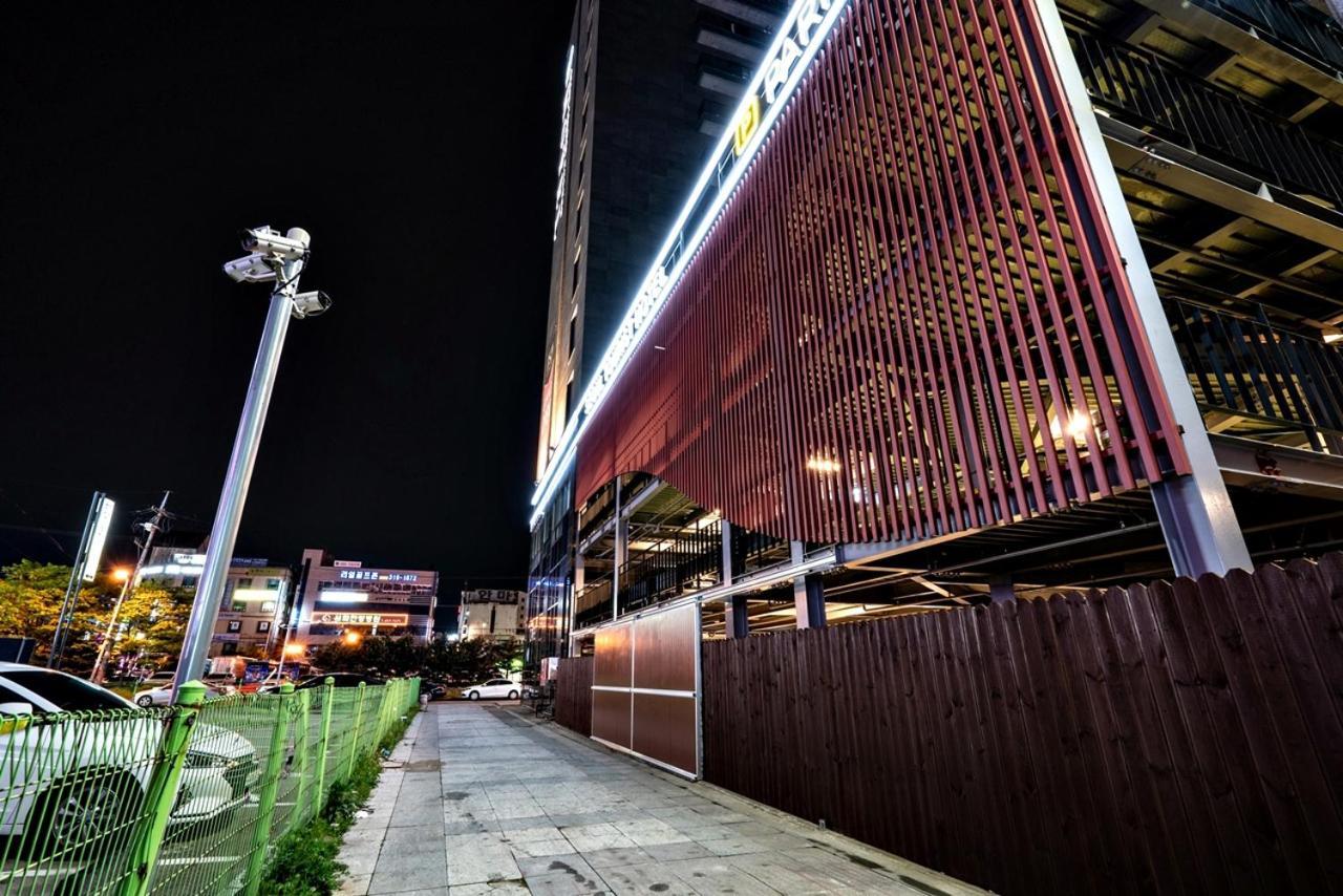 Siheung Seoul Tourist Hotel Екстериор снимка