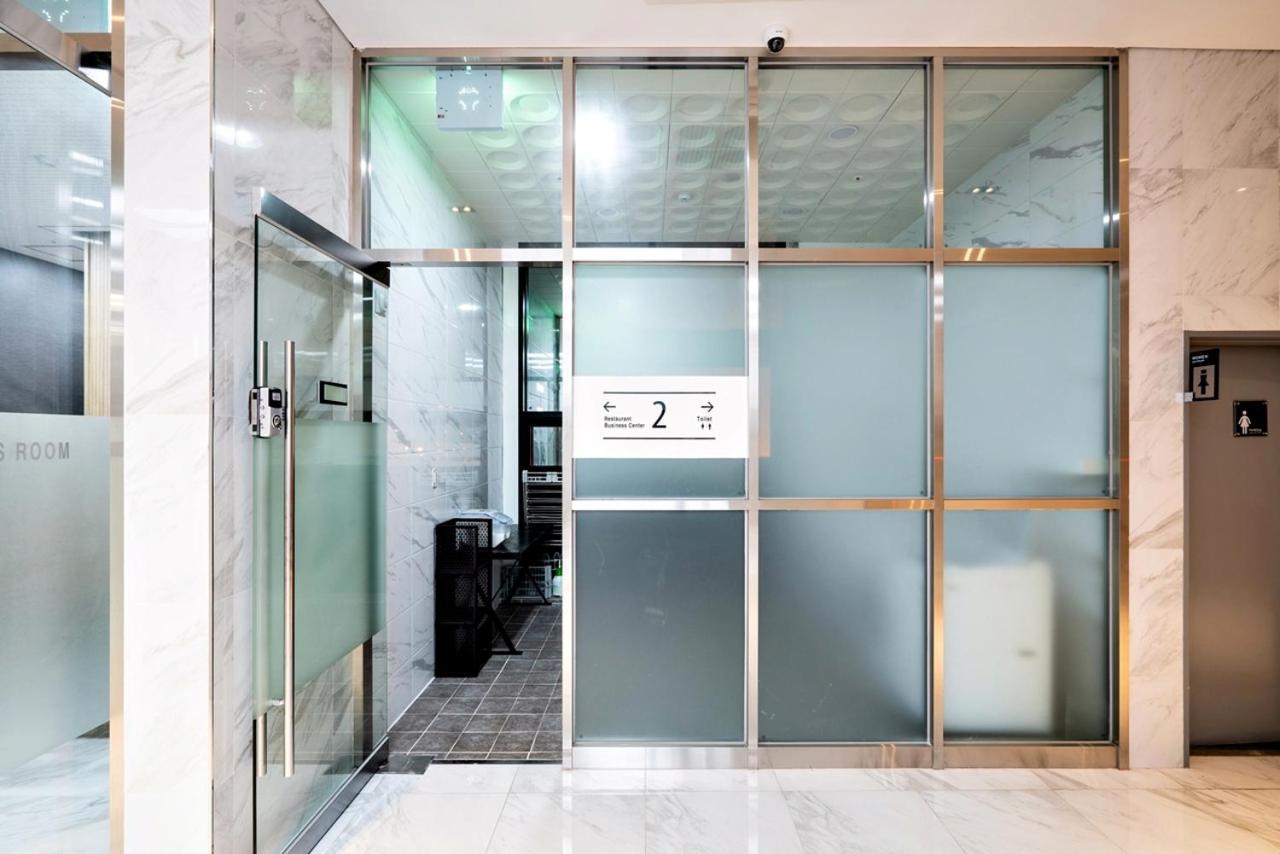 Siheung Seoul Tourist Hotel Екстериор снимка