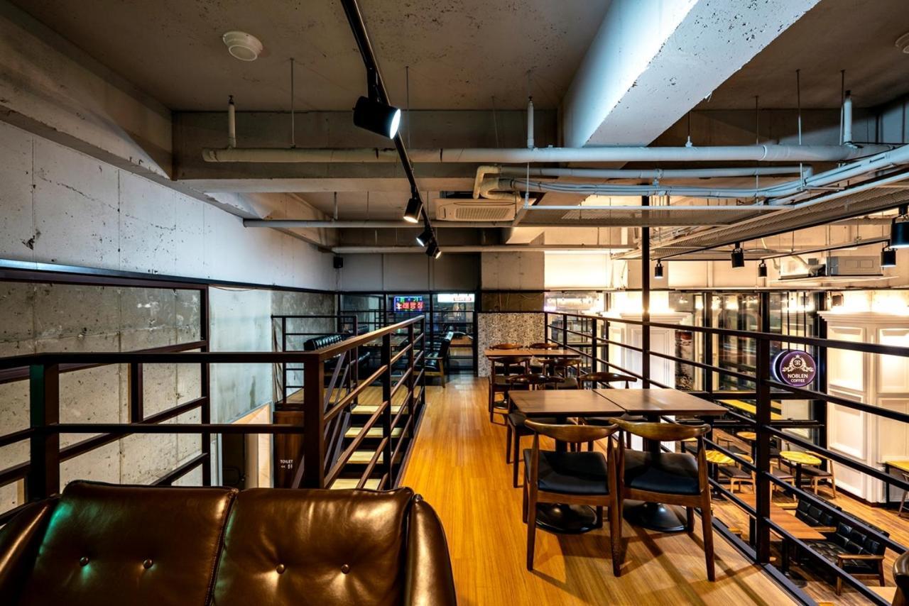 Siheung Seoul Tourist Hotel Екстериор снимка