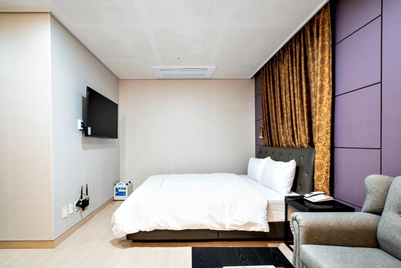 Siheung Seoul Tourist Hotel Екстериор снимка