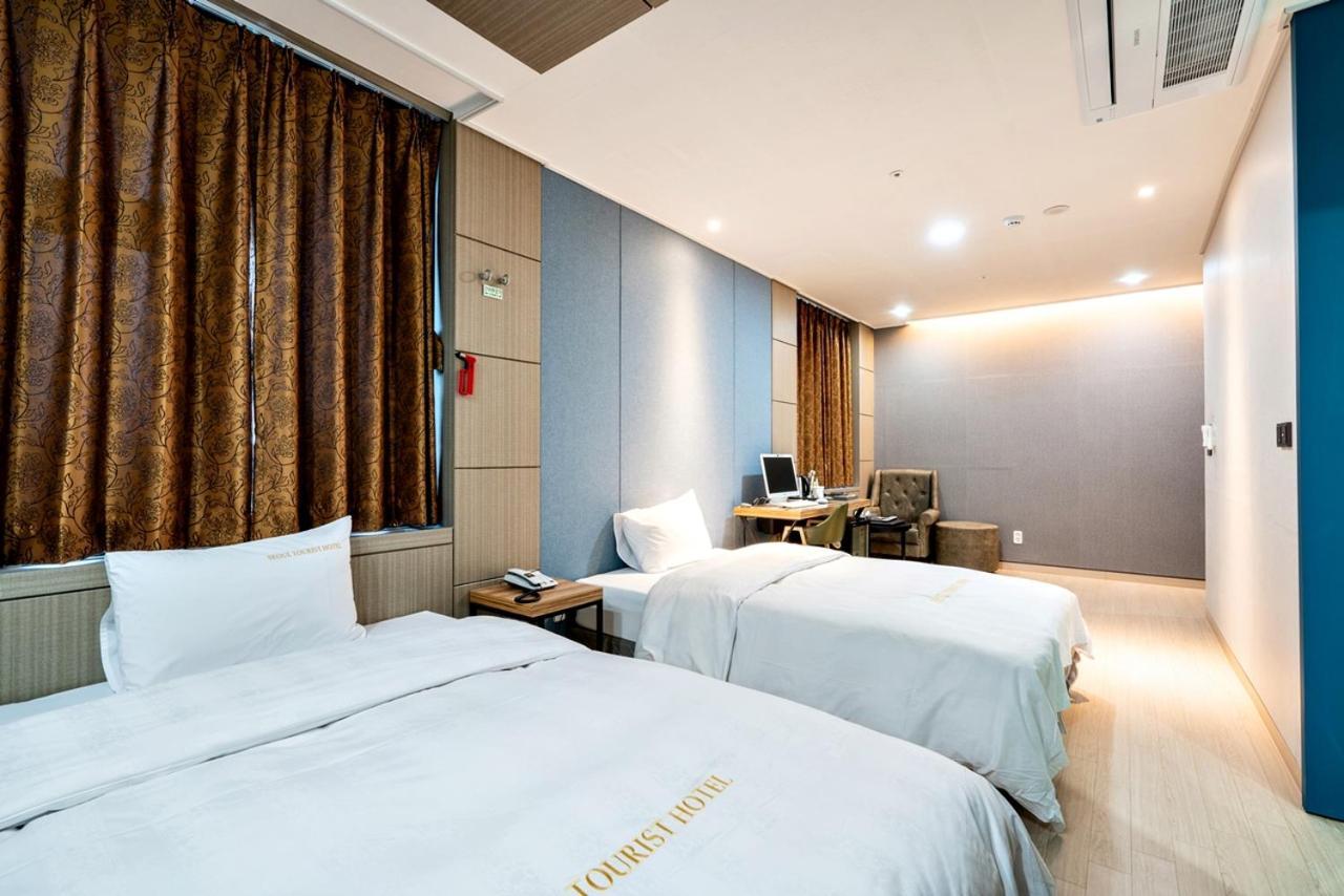 Siheung Seoul Tourist Hotel Екстериор снимка